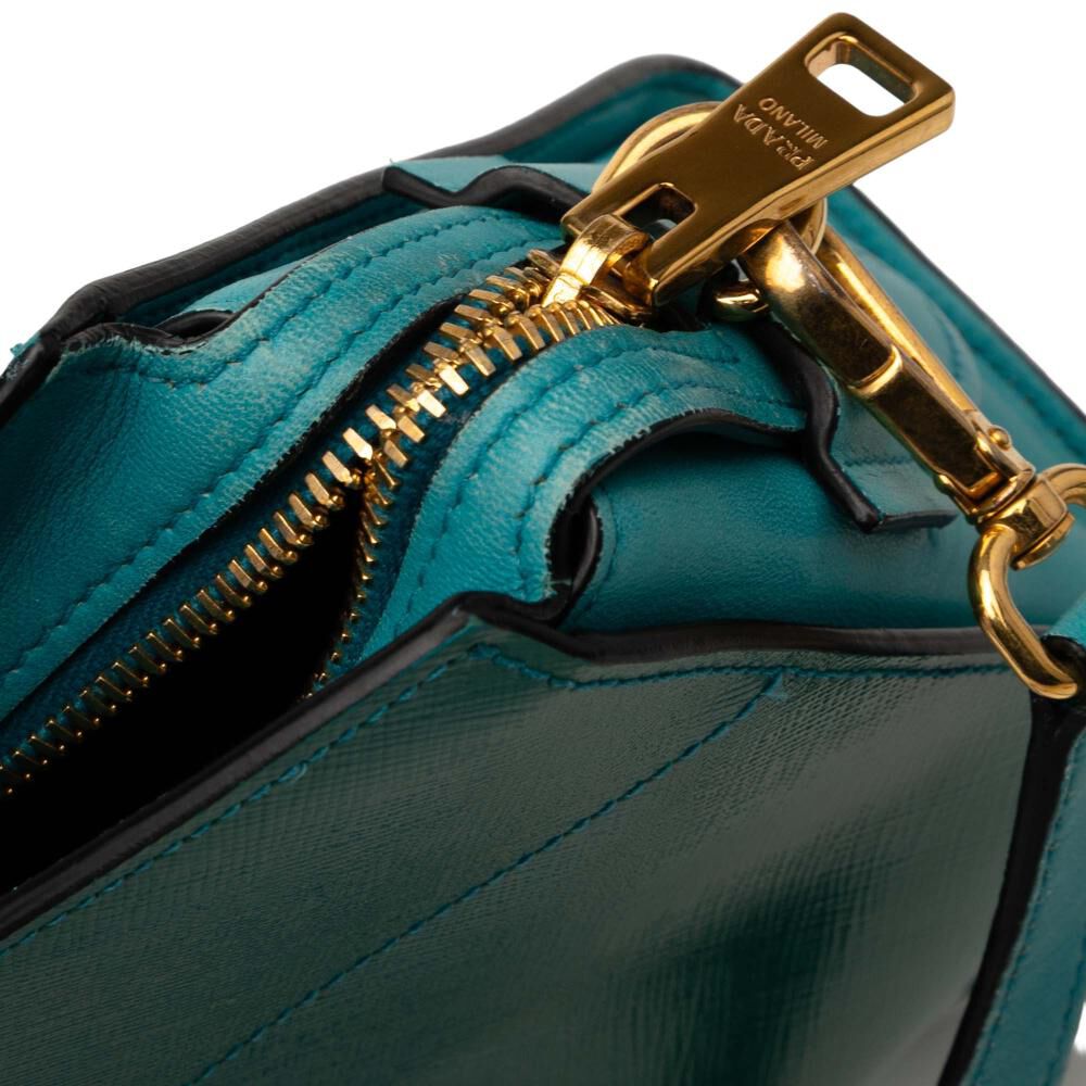 Prada Esplanade
