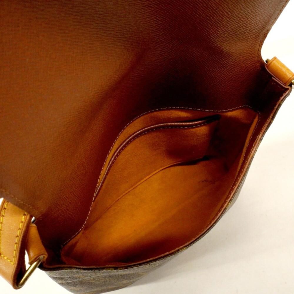 Louis Vuitton Shoulder Bags