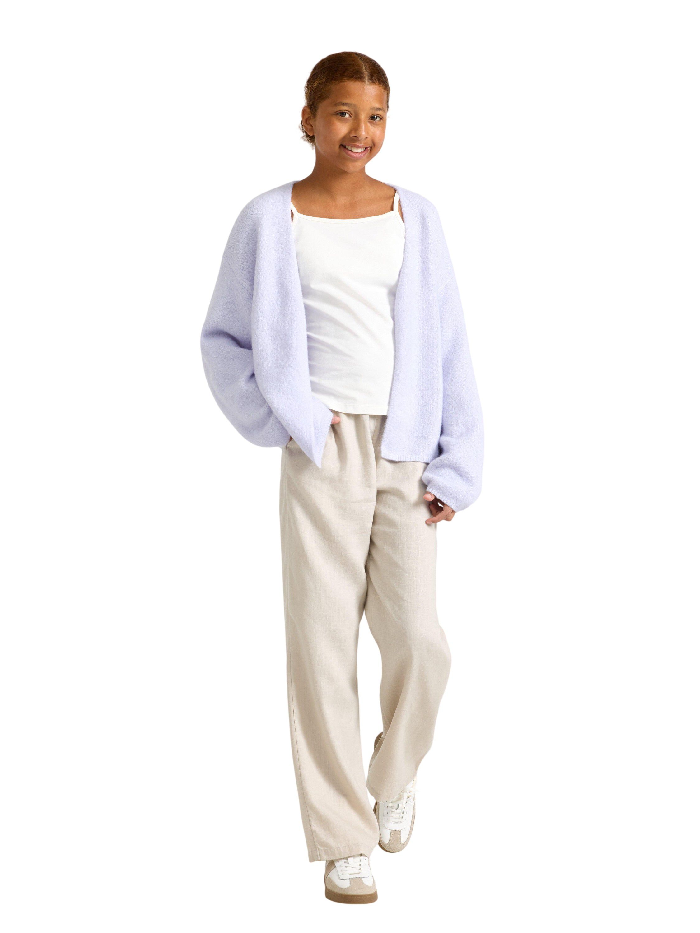 Knitted cardigan with a relaxed fit