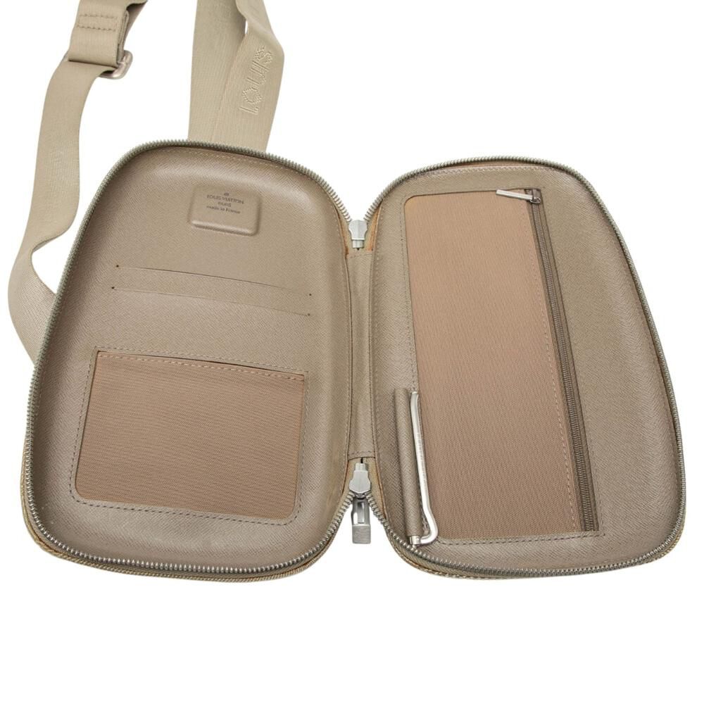 Louis Vuitton Damier Geant Associe