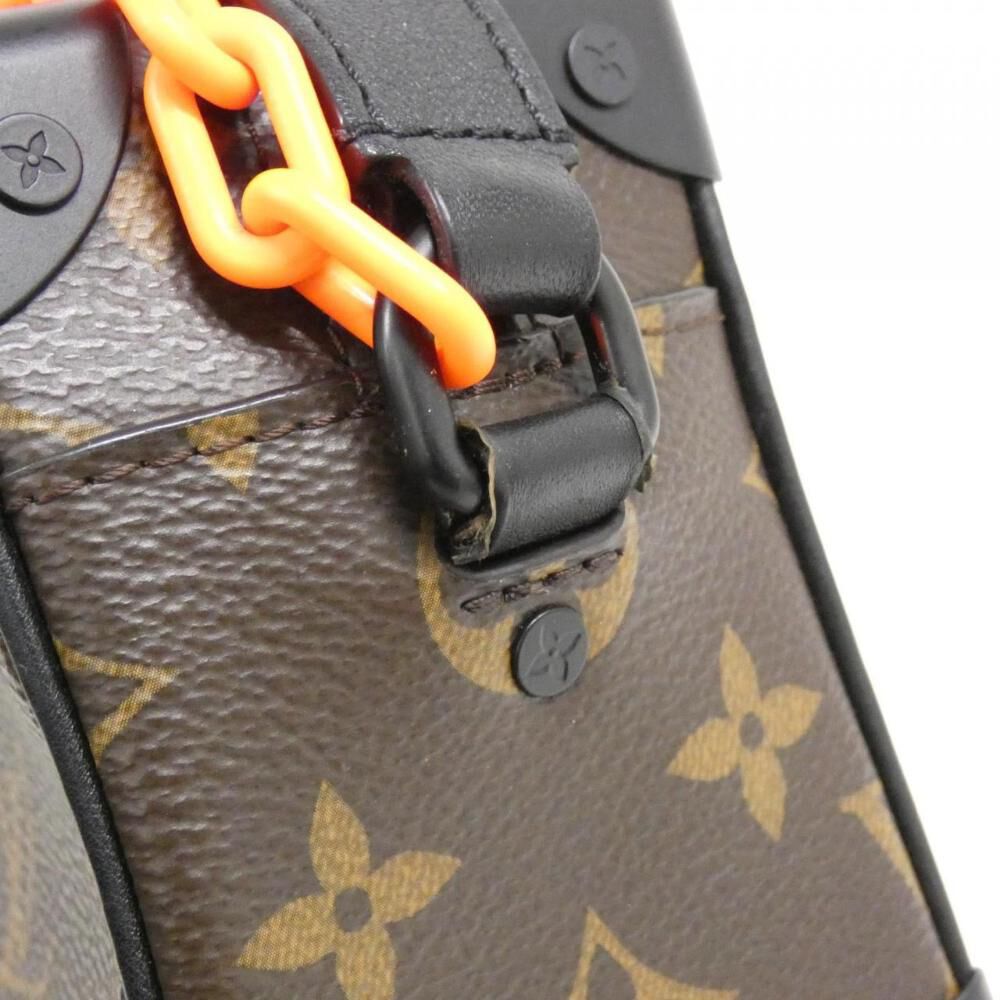 Louis Vuitton Shoulder Bags