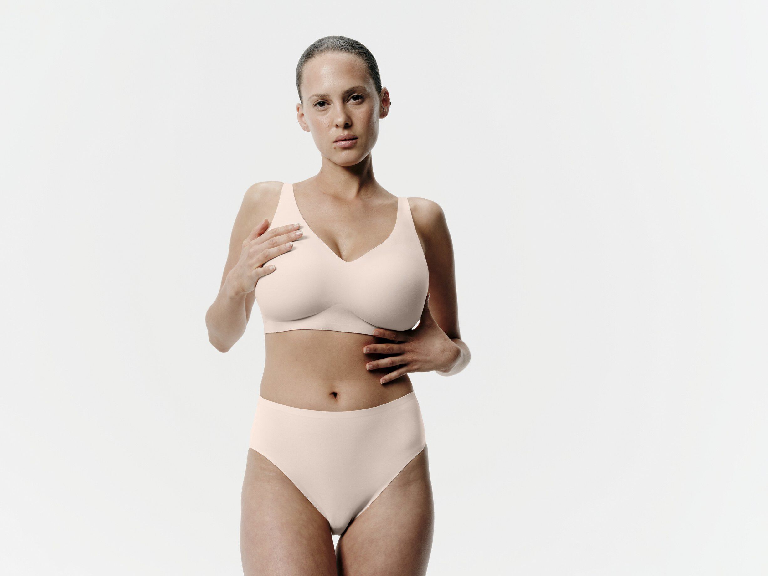 SoftStretch Power Wireless Support Bra