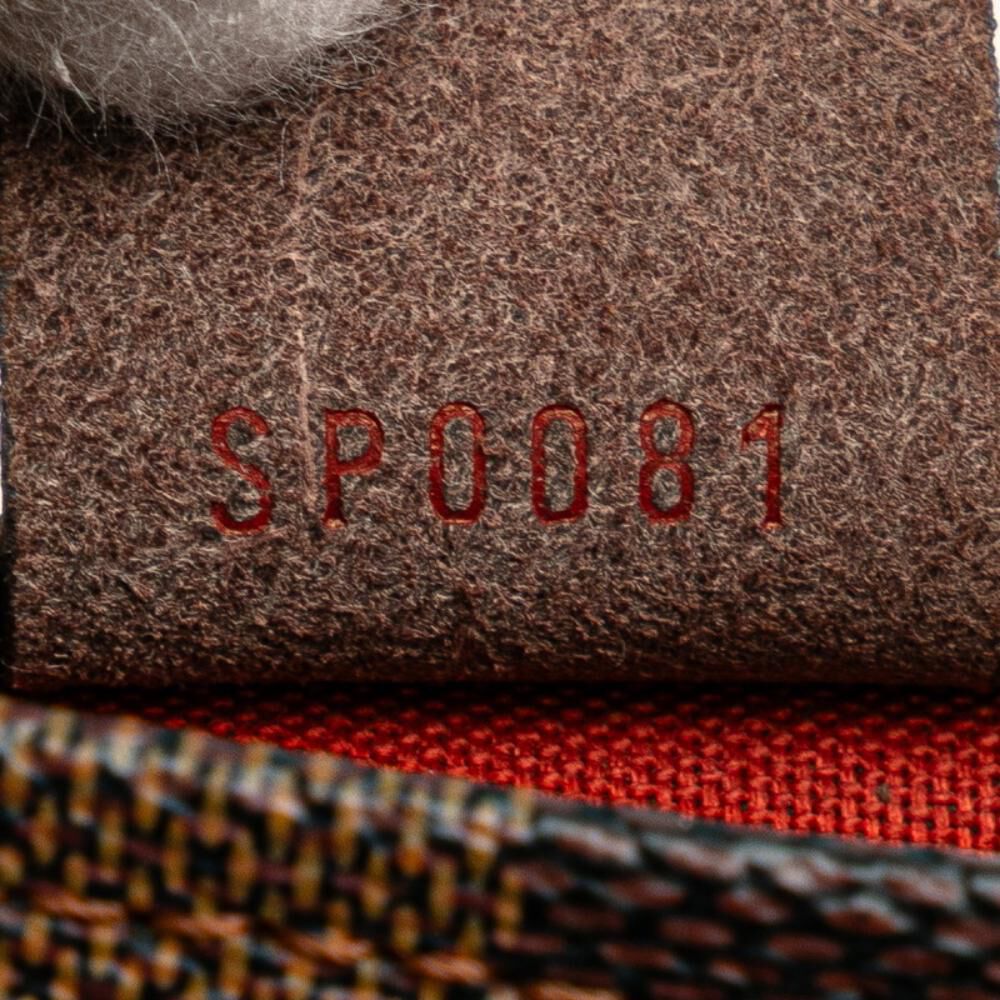 Louis Vuitton Trousse Makeup