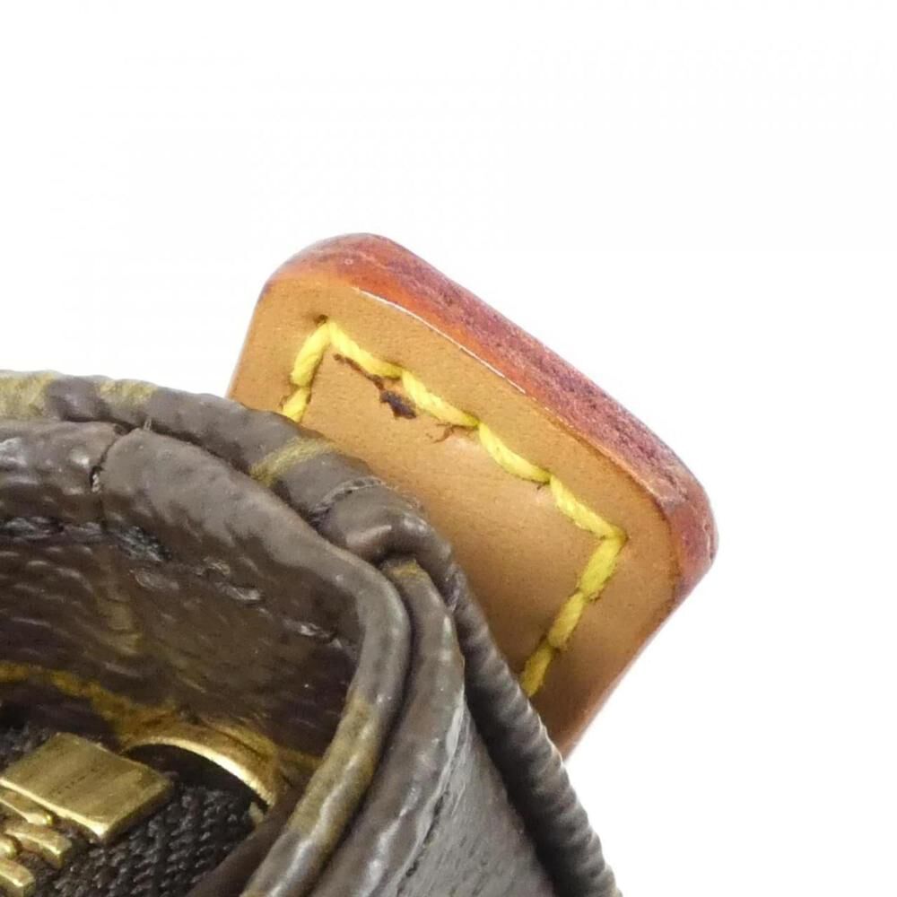 Louis Vuitton Shoulder Bags