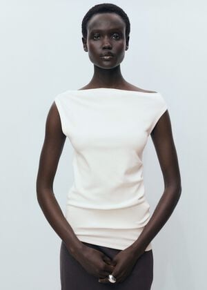 Asymmetrical modal top