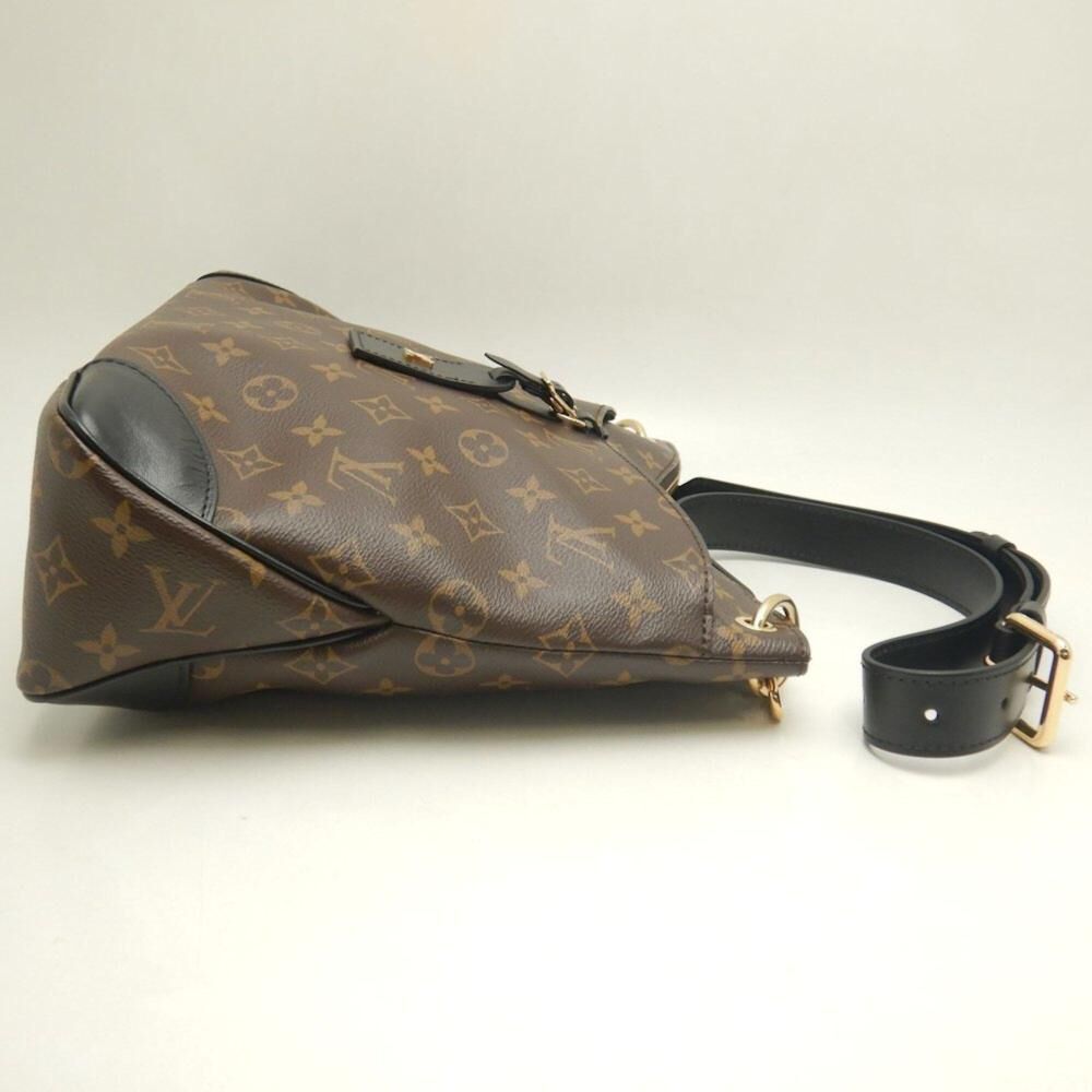 Louis Vuitton Shoulder Bags
