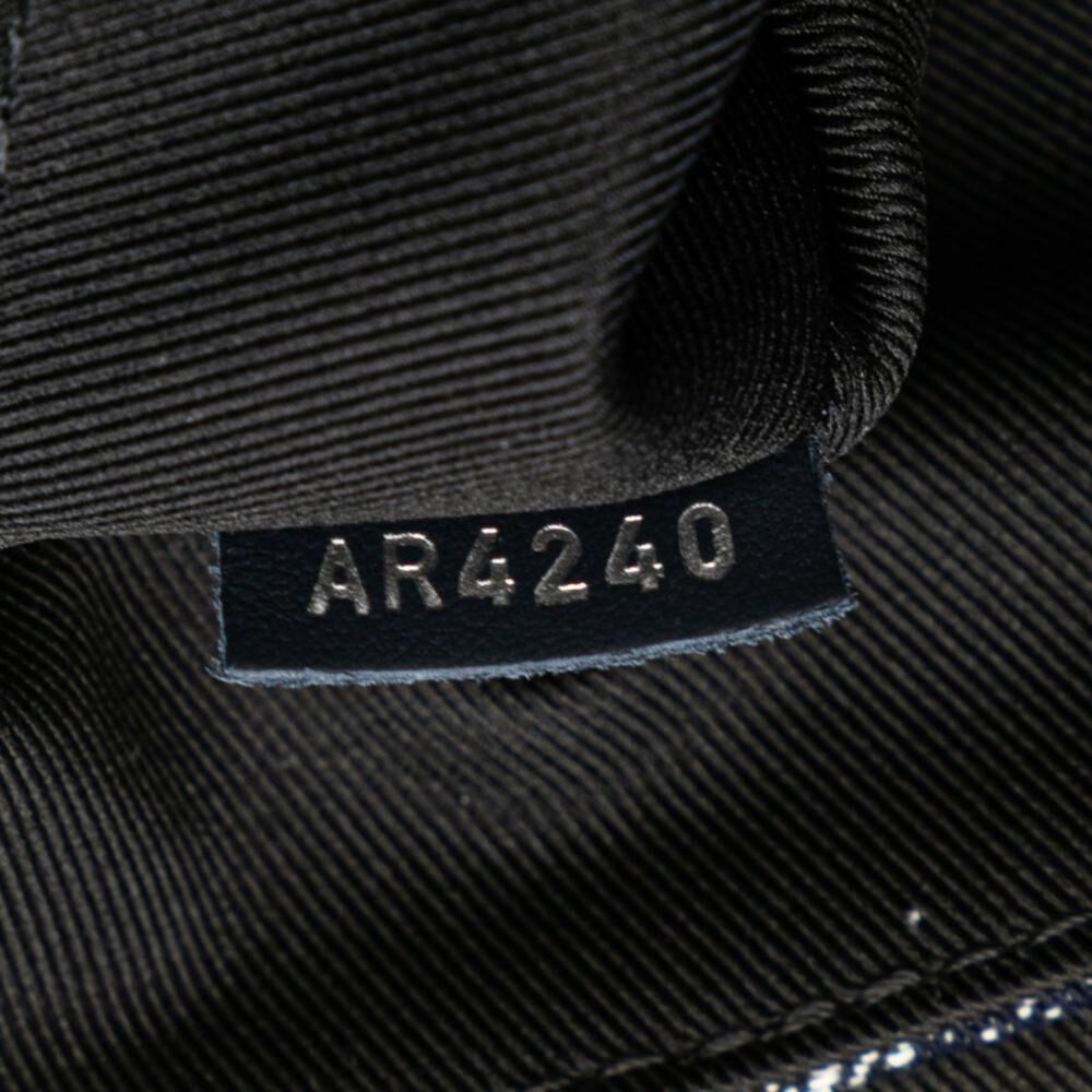 Louis Vuitton Messenger