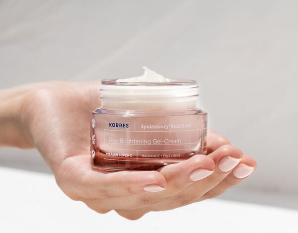 Apothecary Wild Rose Day-Brightening Gel-Cream