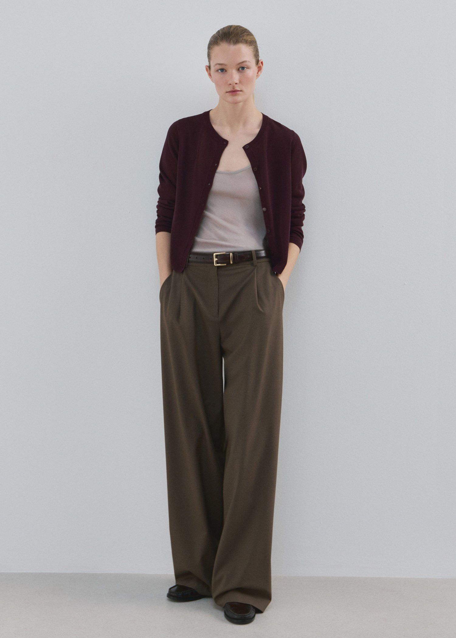 Fine-knit straight-fit cardigan