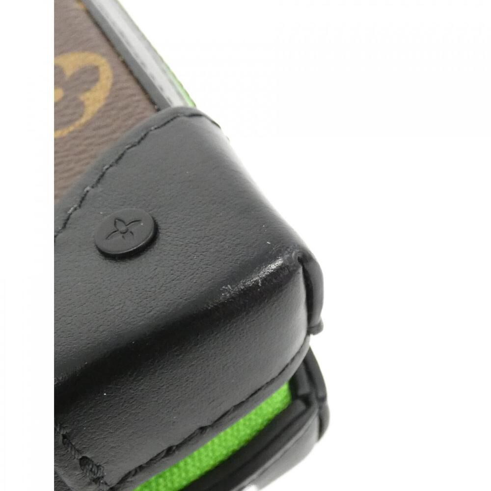 Louis Vuitton Shoulder Bags