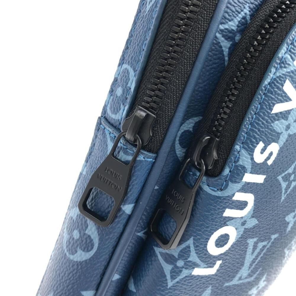 Louis Vuitton Shoulder Bags