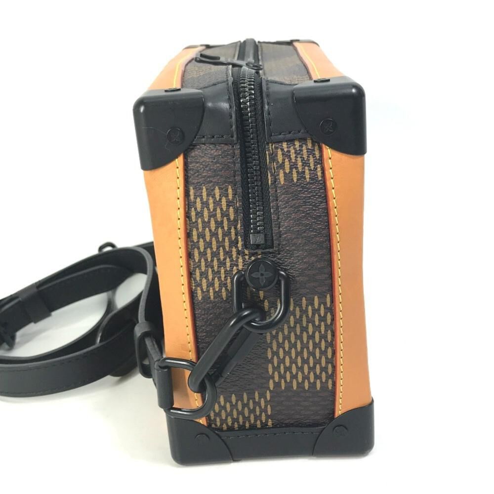 Louis Vuitton Shoulder Bags