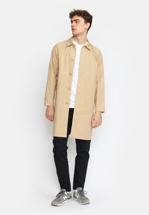 Mac jacket with taped seams