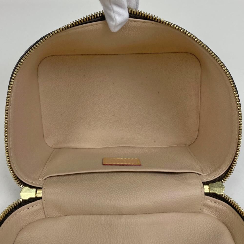 Louis Vuitton Trousse Makeup