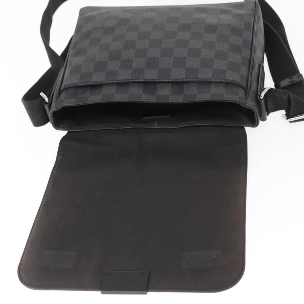Louis Vuitton Shoulder Bags