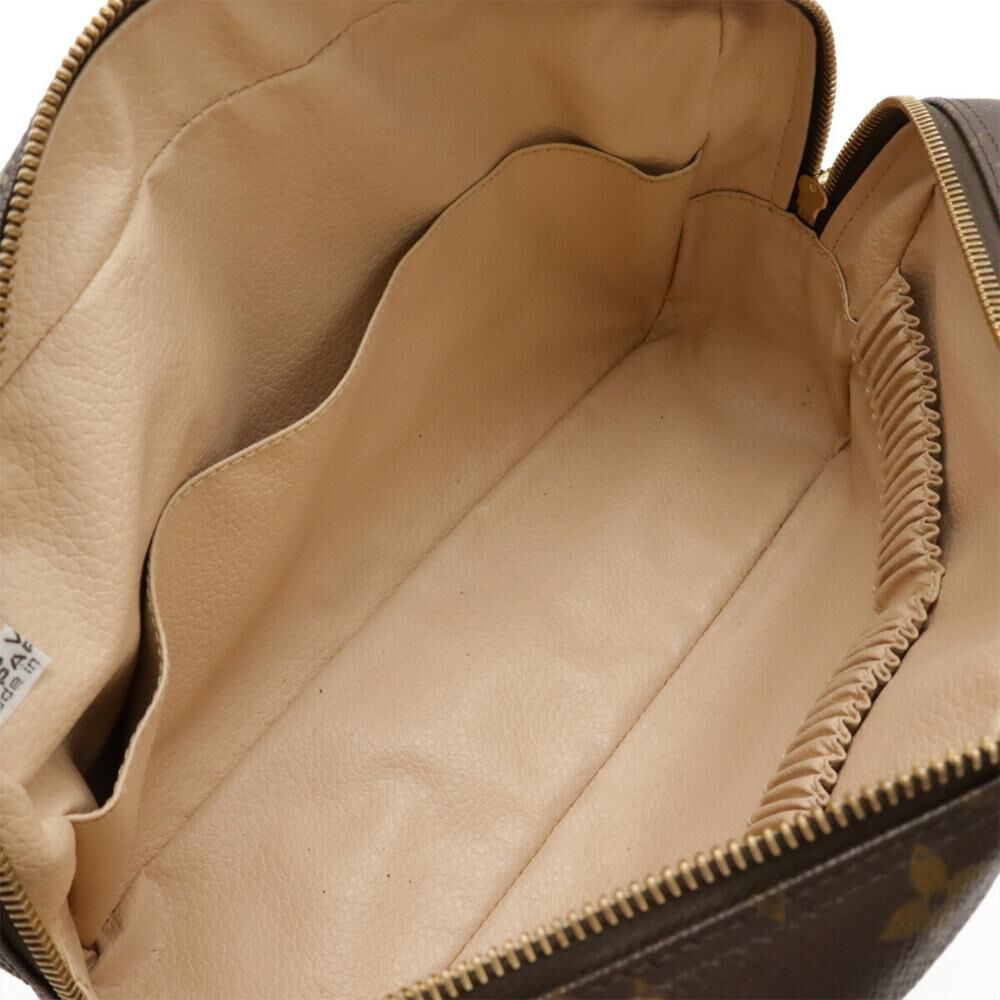 Louis Vuitton Clutch