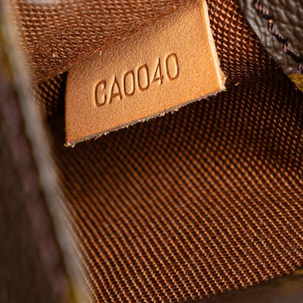 Louis Vuitton Pochette Gange