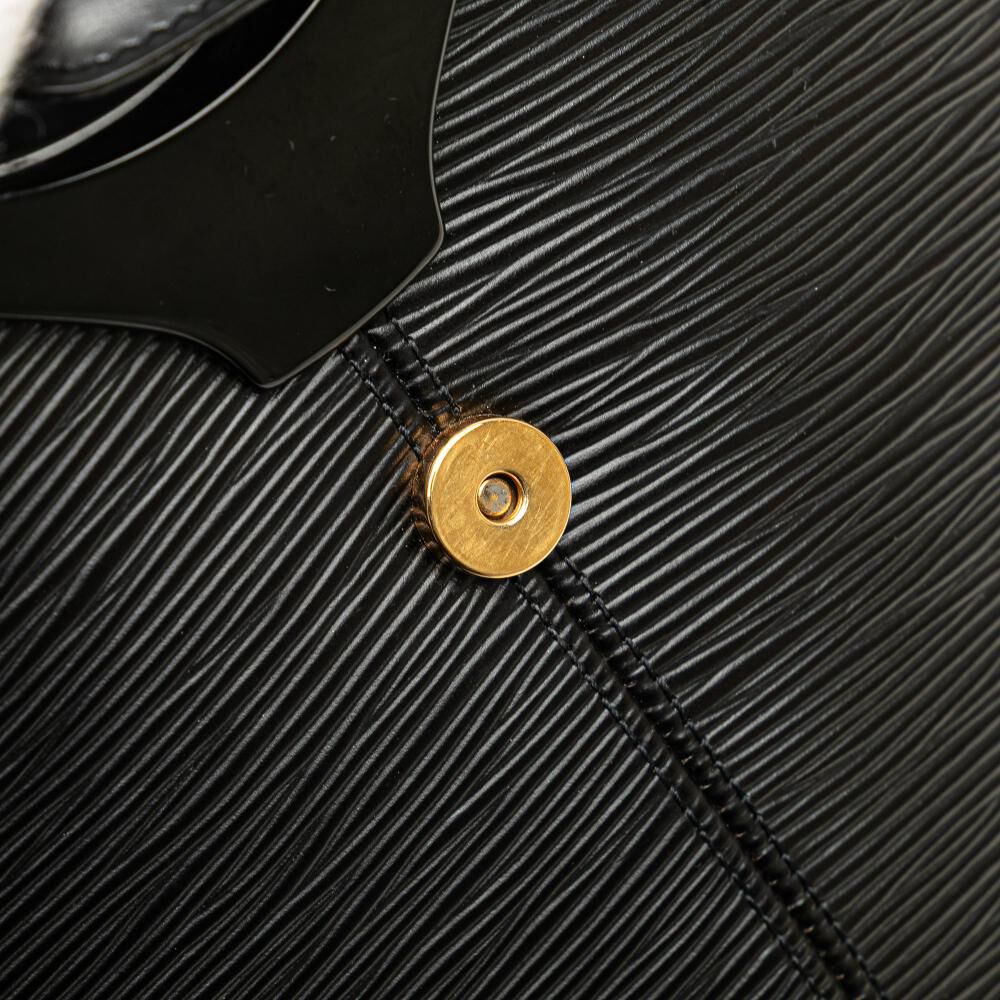 Louis Vuitton Reverie