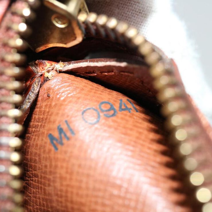 Louis Vuitton Clutch