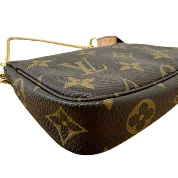 Louis Vuitton Pochette Accessoires