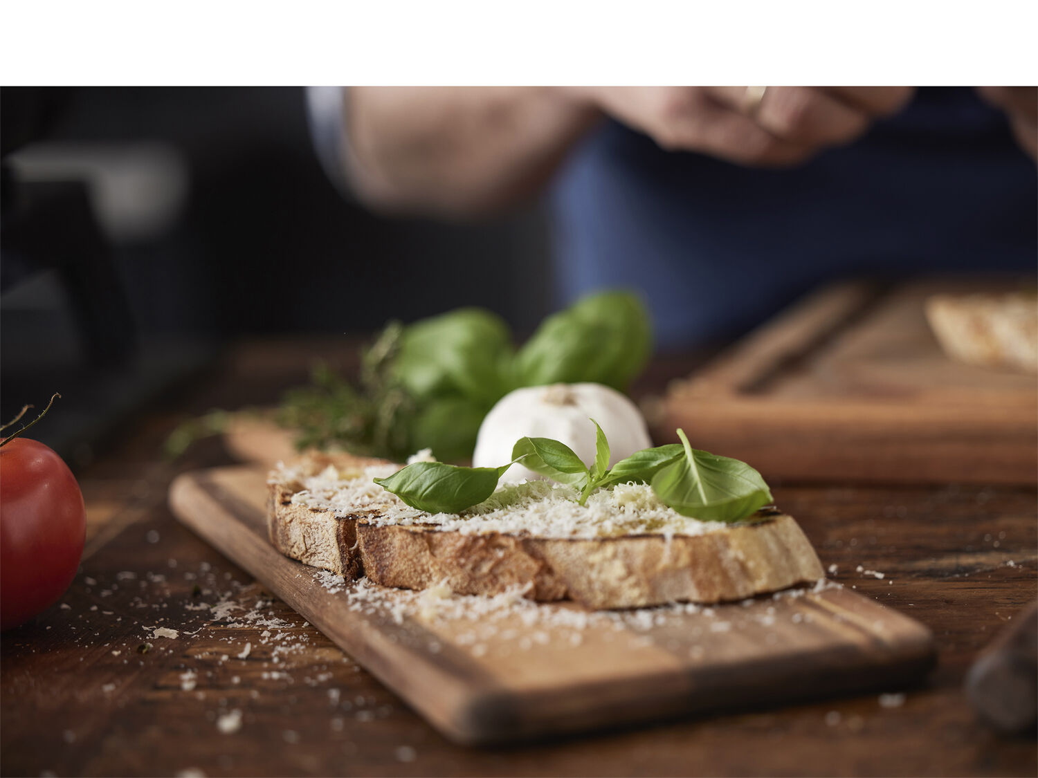 Serveringsbr&auml;da 32x20 cm Akaciatr&auml;