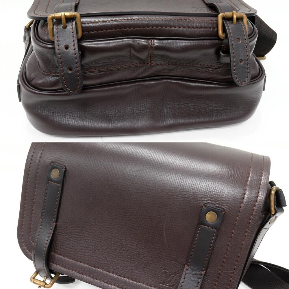 Louis Vuitton Reporter