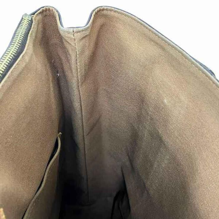 Louis Vuitton Beaubourg