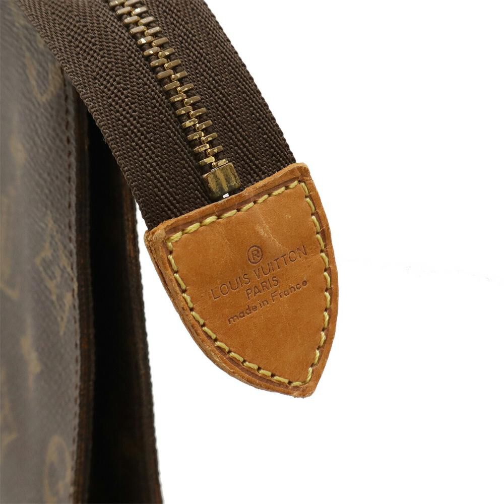 Louis Vuitton Poche Toilette