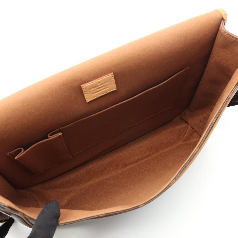 Louis Vuitton Bosphore