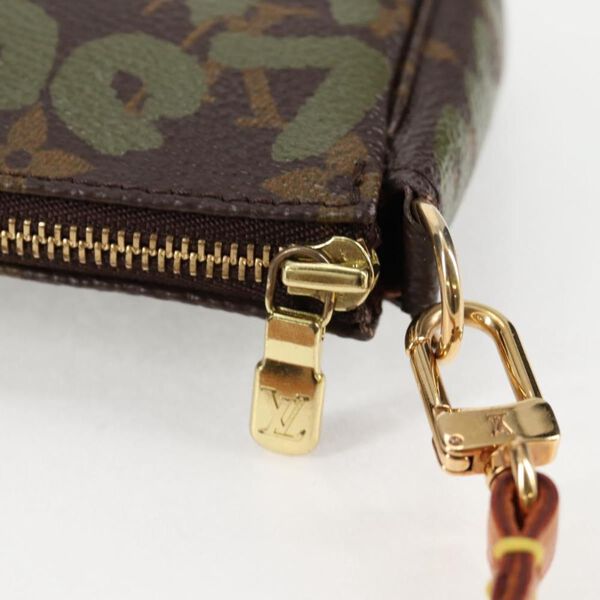 Louis Vuitton Pochette Accessoires