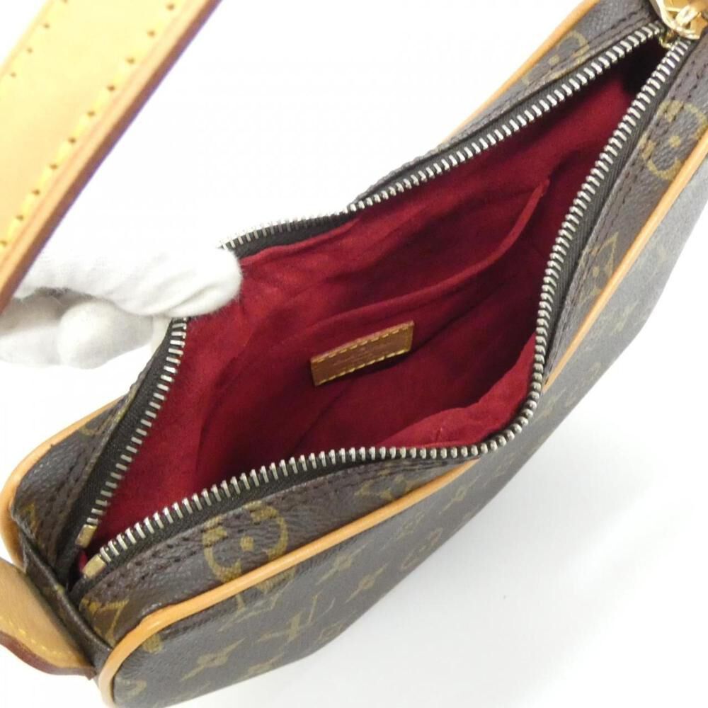 Louis Vuitton Shoulder Bags