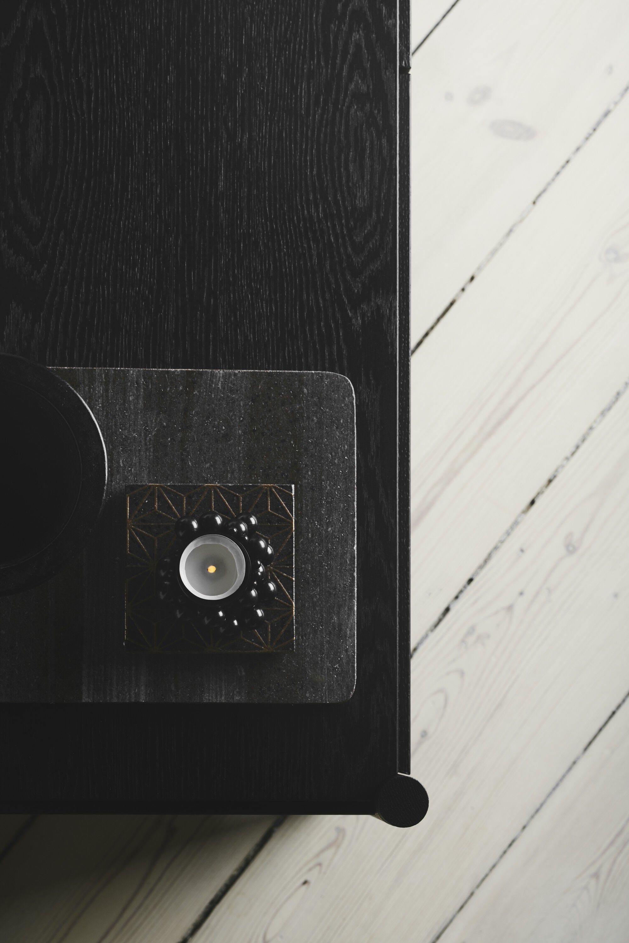 Sceene reol F sort eg