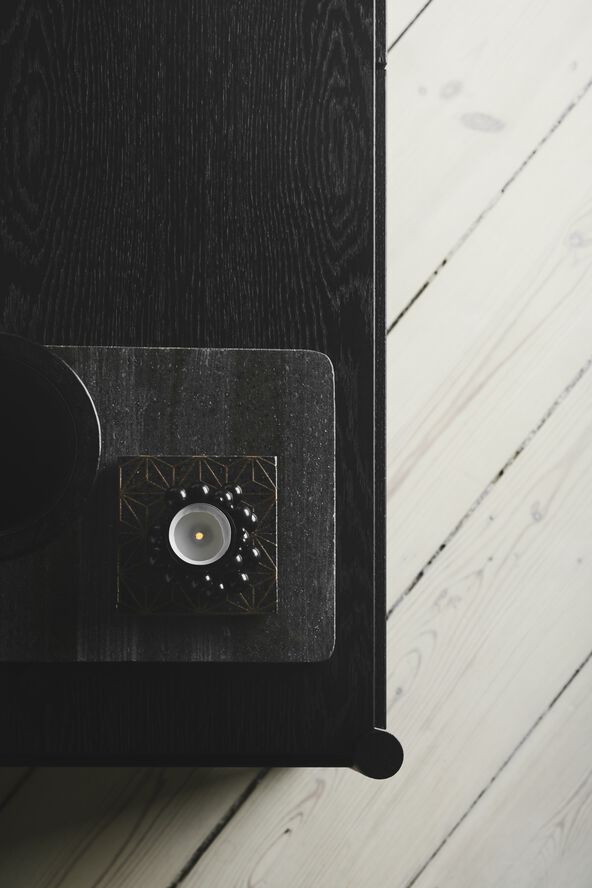 Sceene reol F sort eg