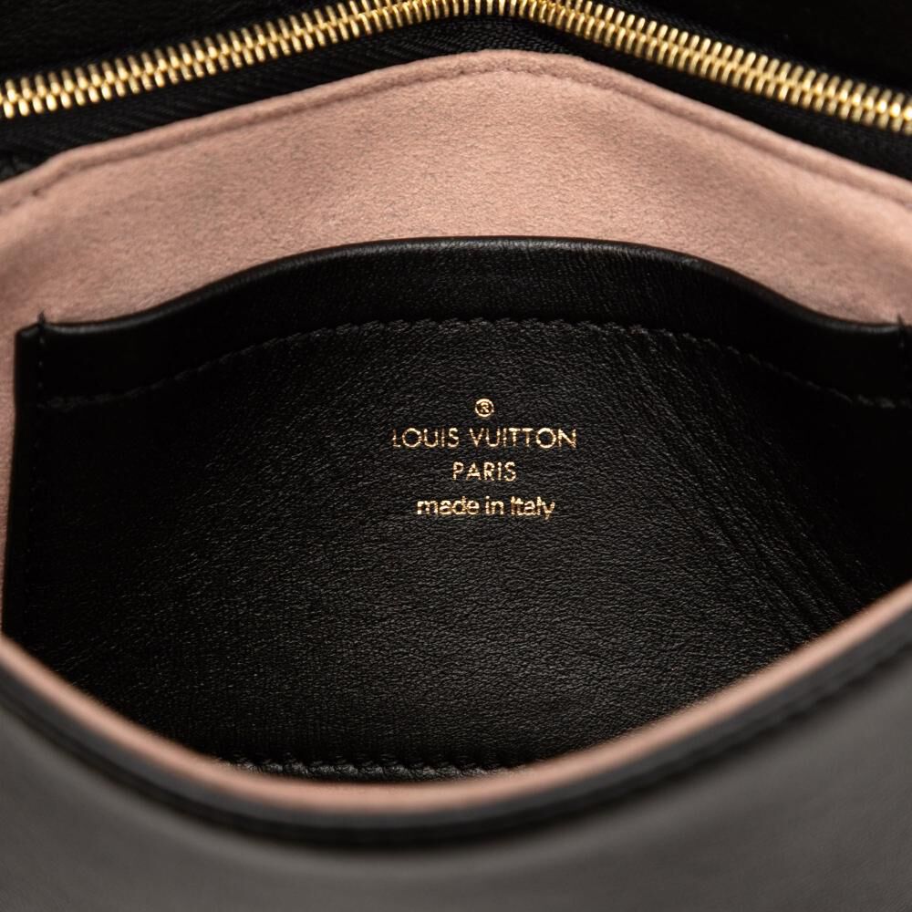 Louis Vuitton Coussin