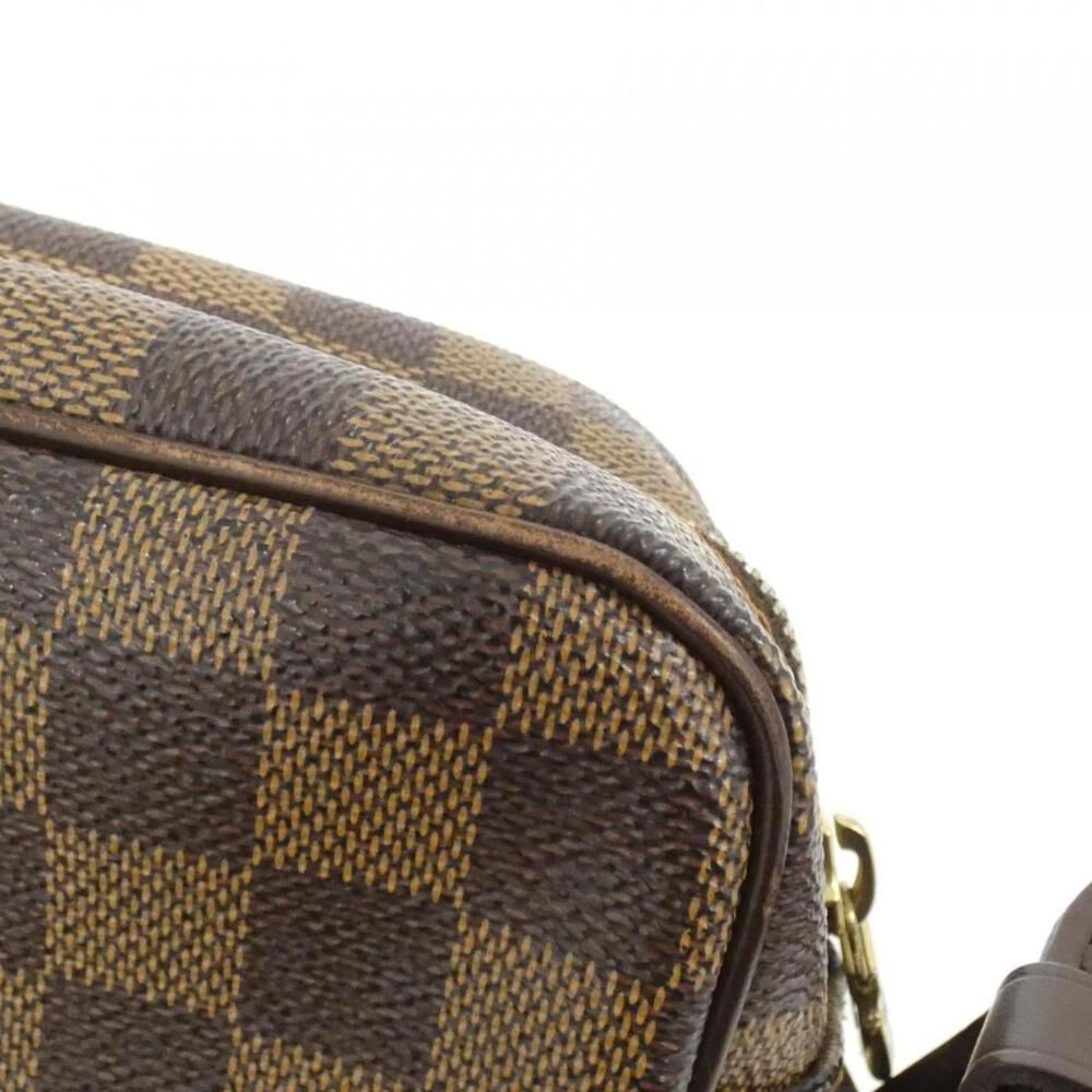 Louis Vuitton Shoulder Bags