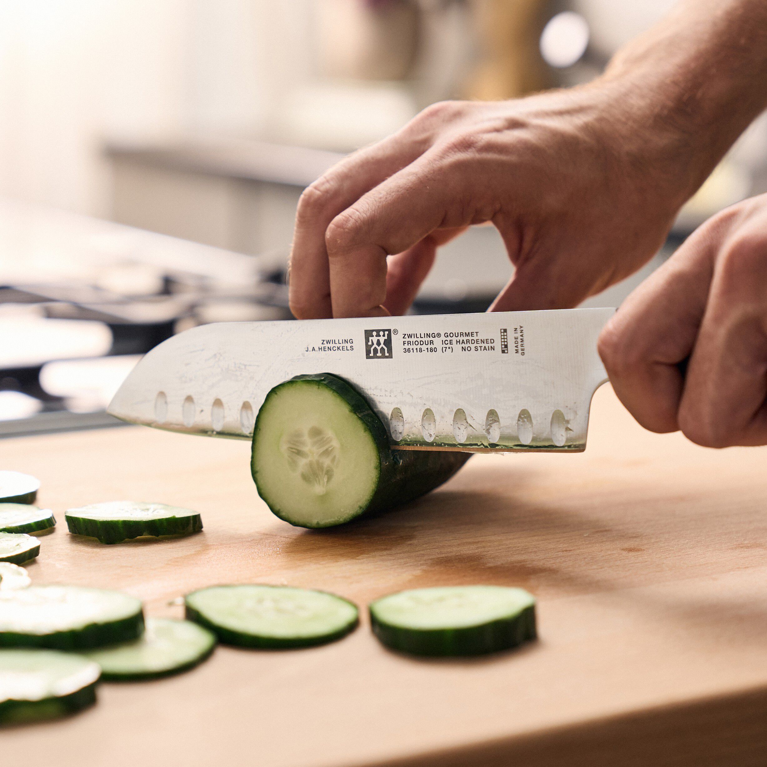 Gourmet Santoku kniv 180 Hollow ground