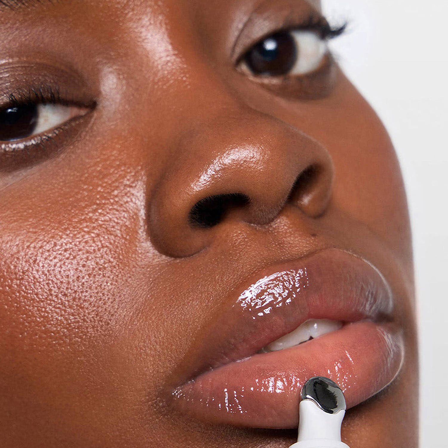Lip Gloss  Ultragl&auml;nsande, icke-klibbig med hyaluronsyra