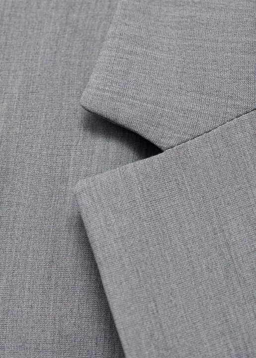 Fitted suit jacket