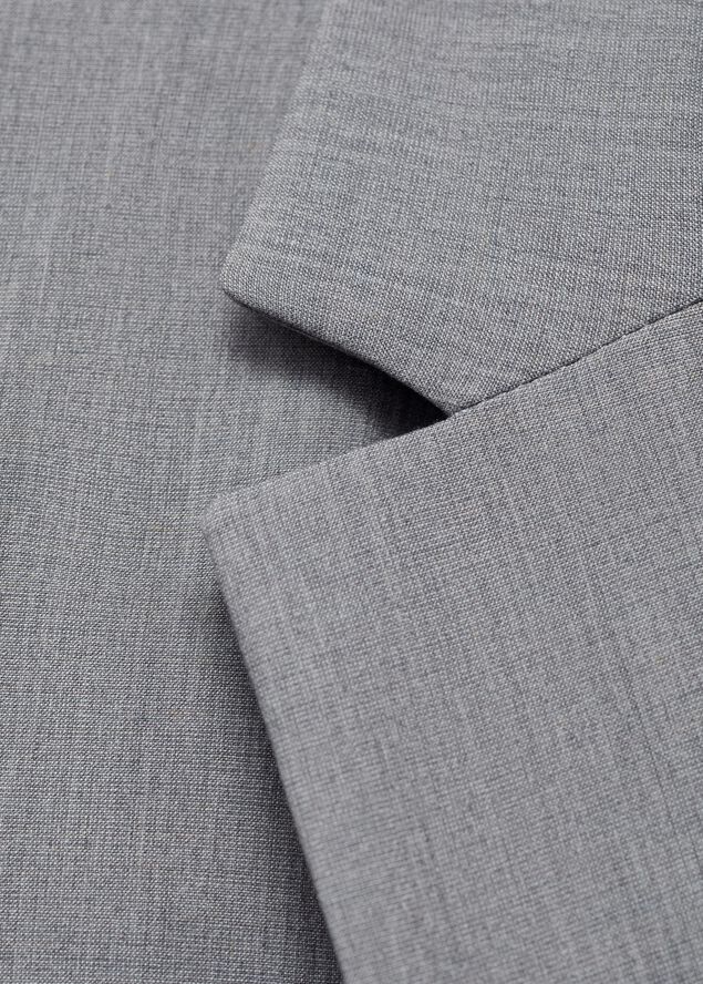 Fitted suit jacket
