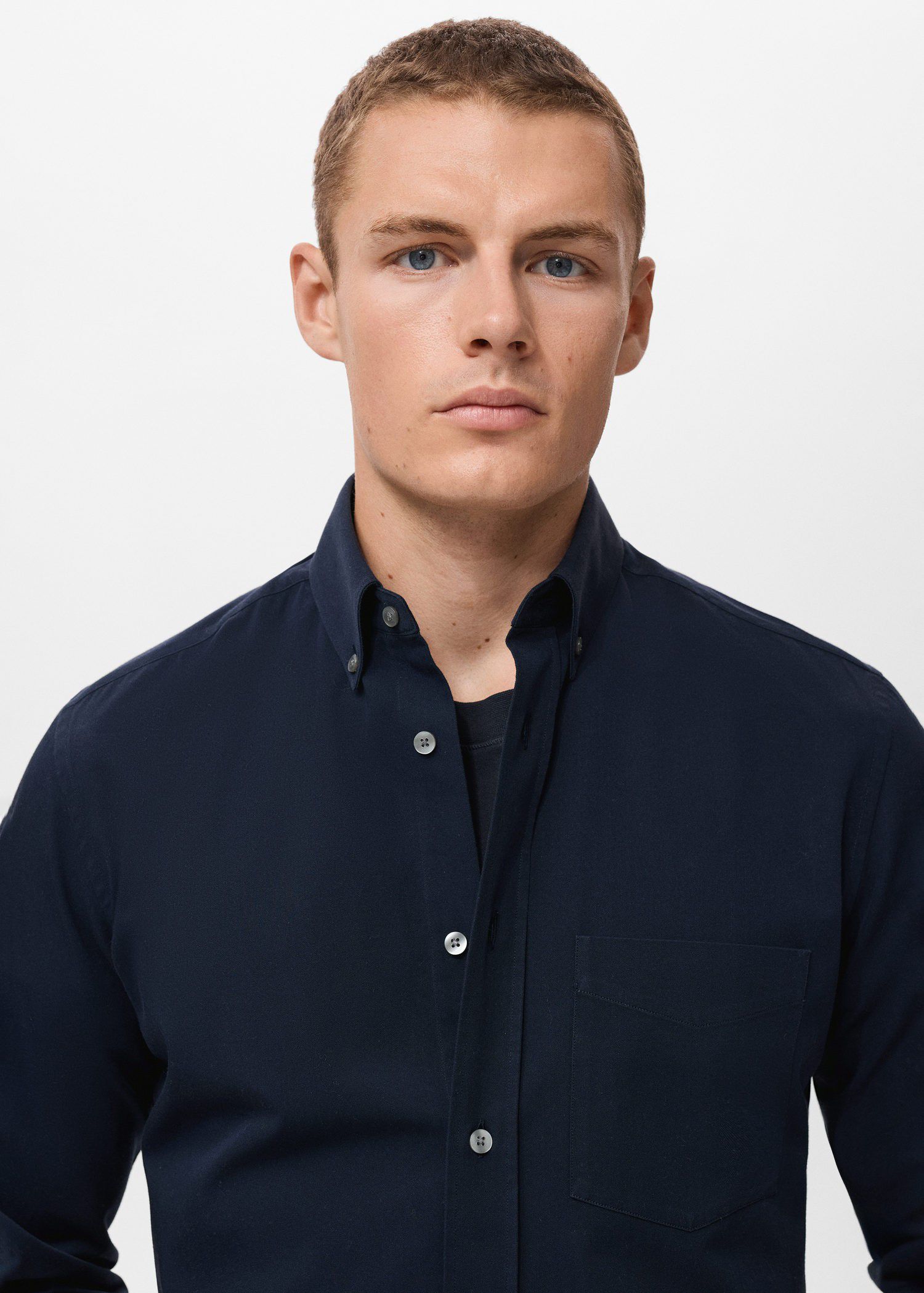 100% cotton regular fit pocket shir