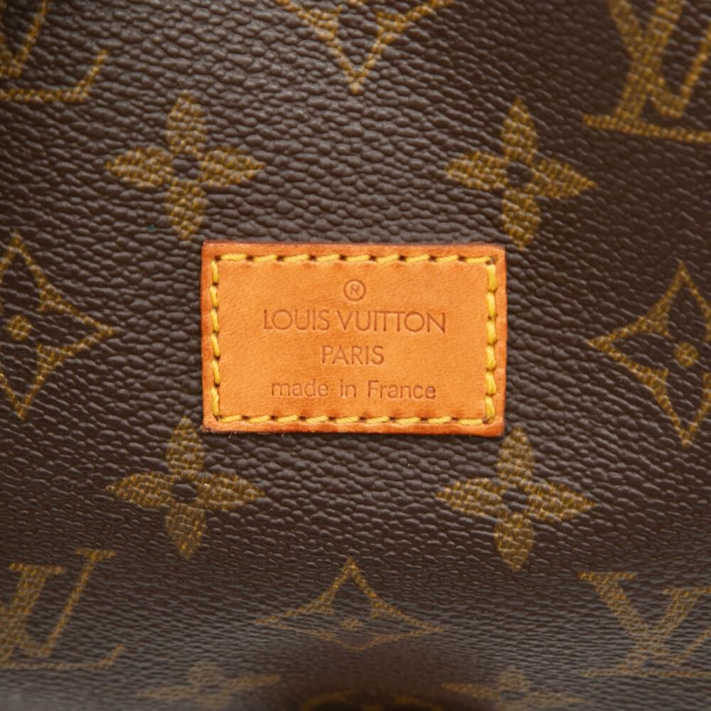 Louis Vuitton Saumur