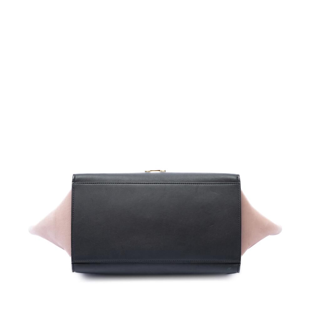 C&eacute;line Trapeze