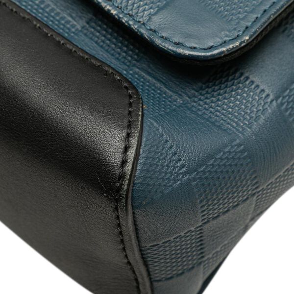 Louis Vuitton District