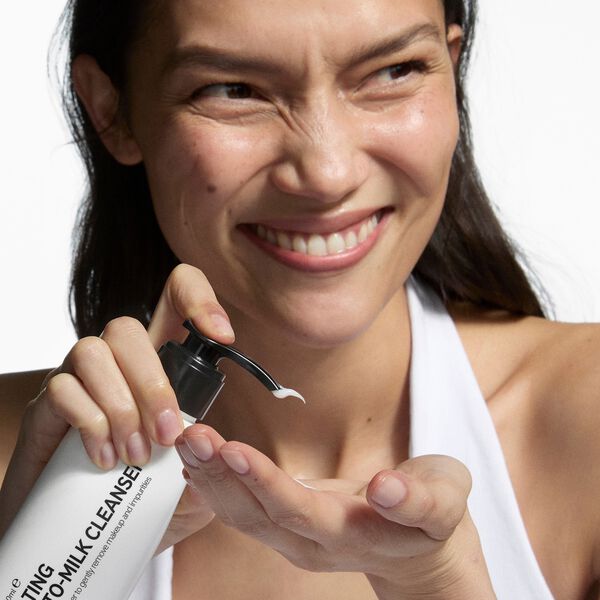 Hydrating Cream-to-milk Cleanser - Återfuktande rengöringslotion