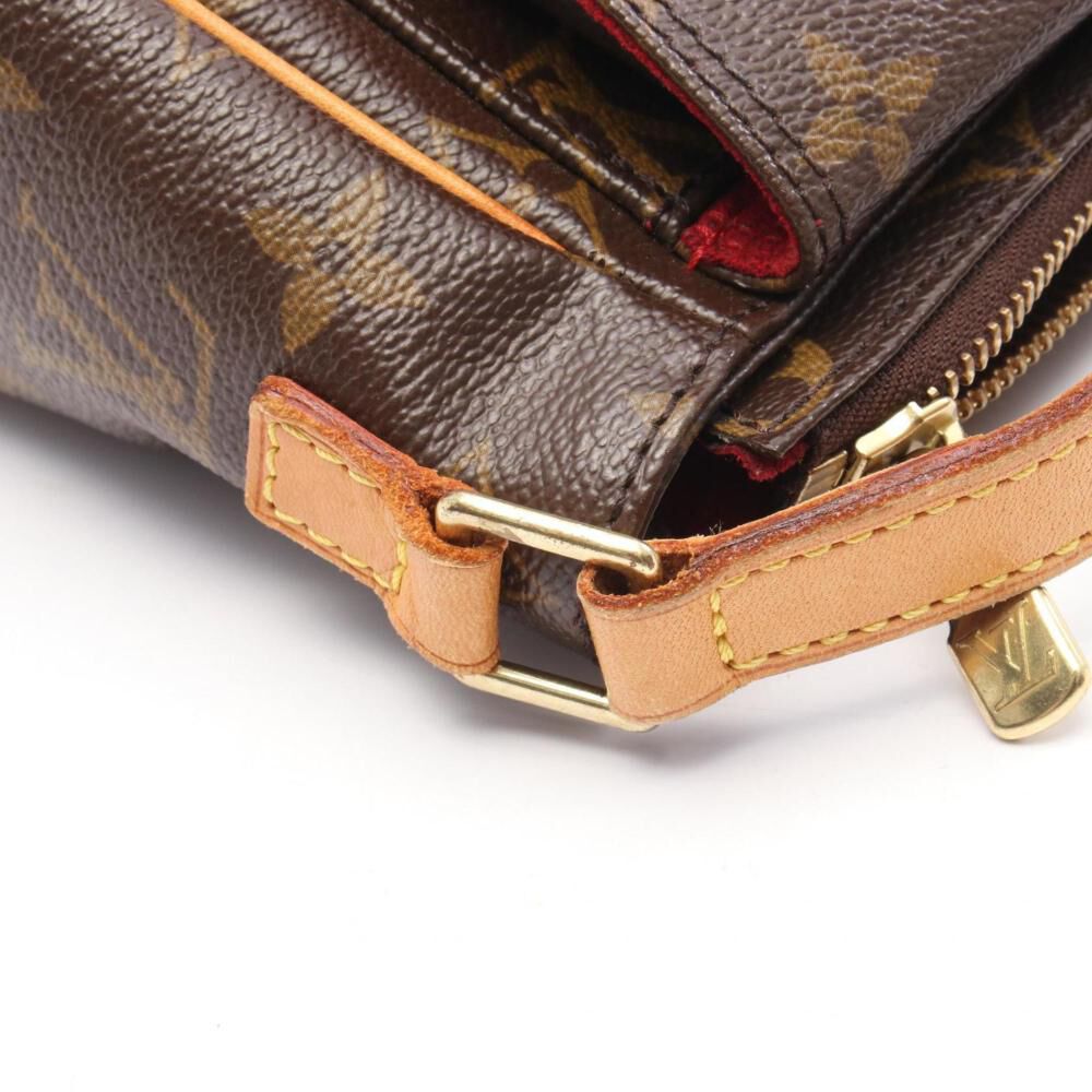 Louis Vuitton Shoulder Bags