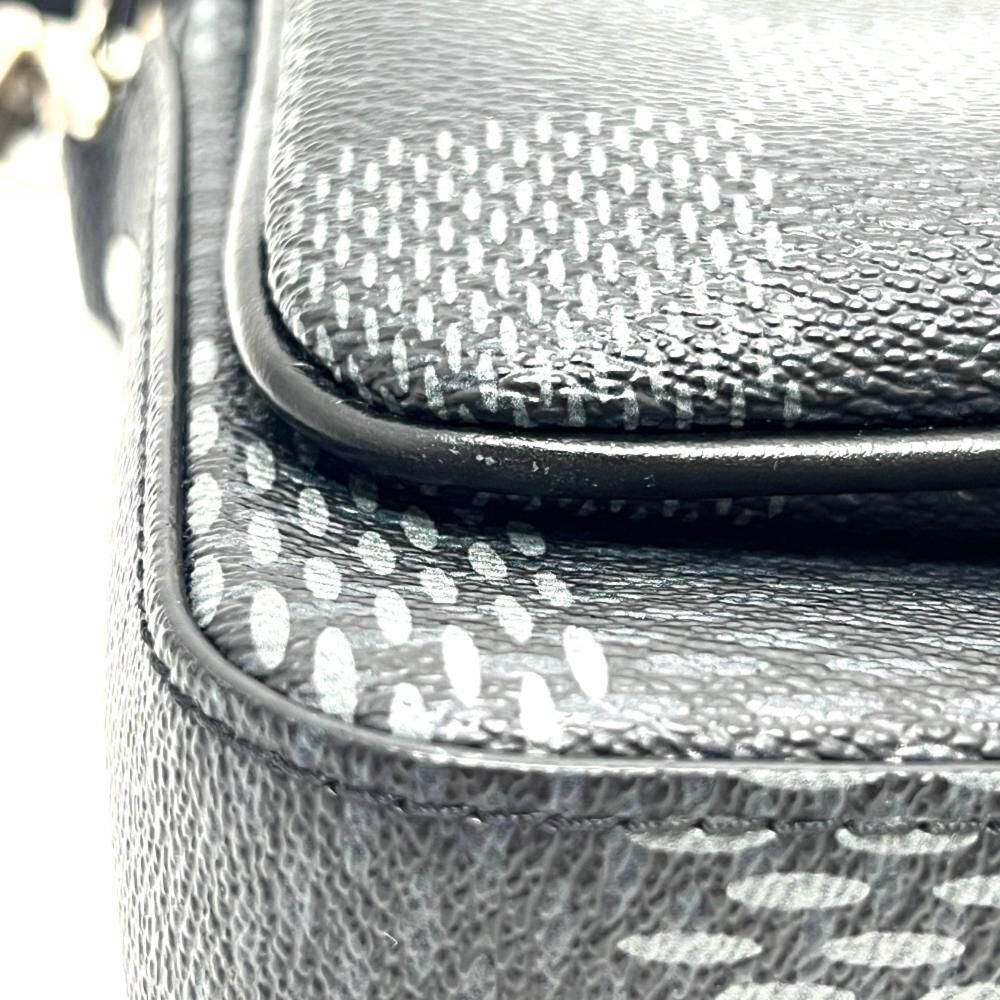 Louis Vuitton Shoulder Bags