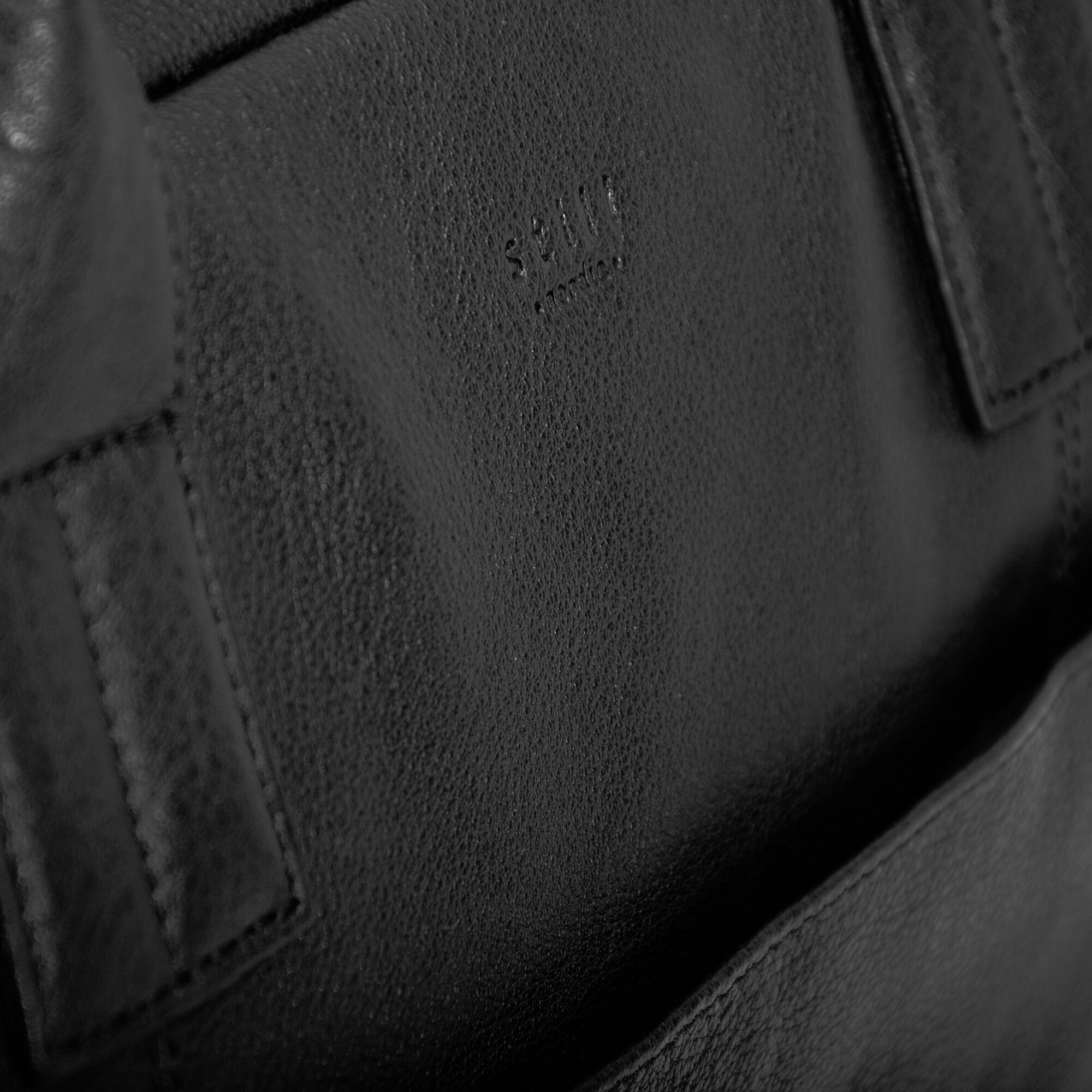 stillDamon Brief 2 Room