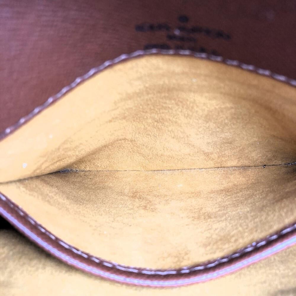 Louis Vuitton Shoulder Bags