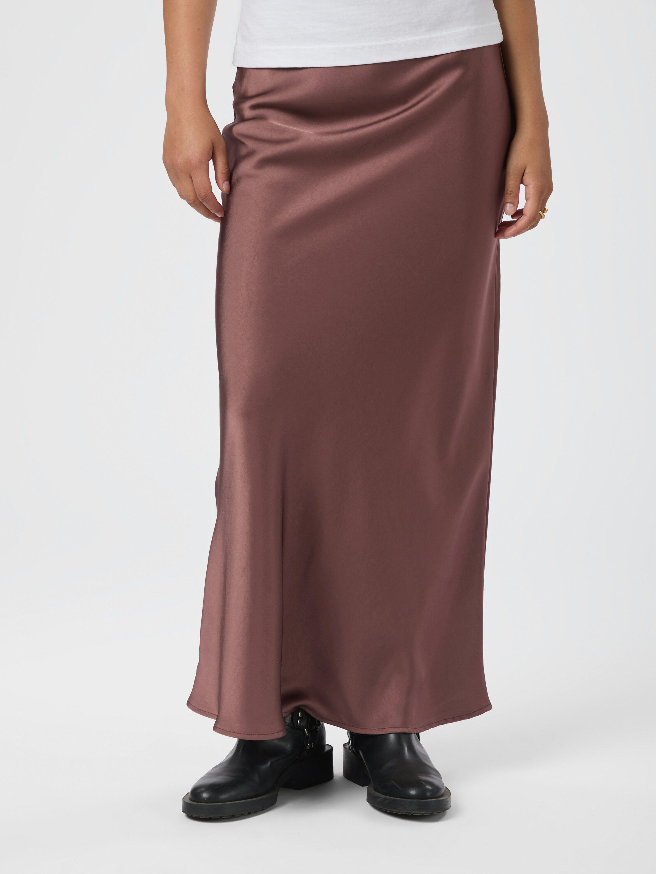 Vicky Heavy Sateen Skirt