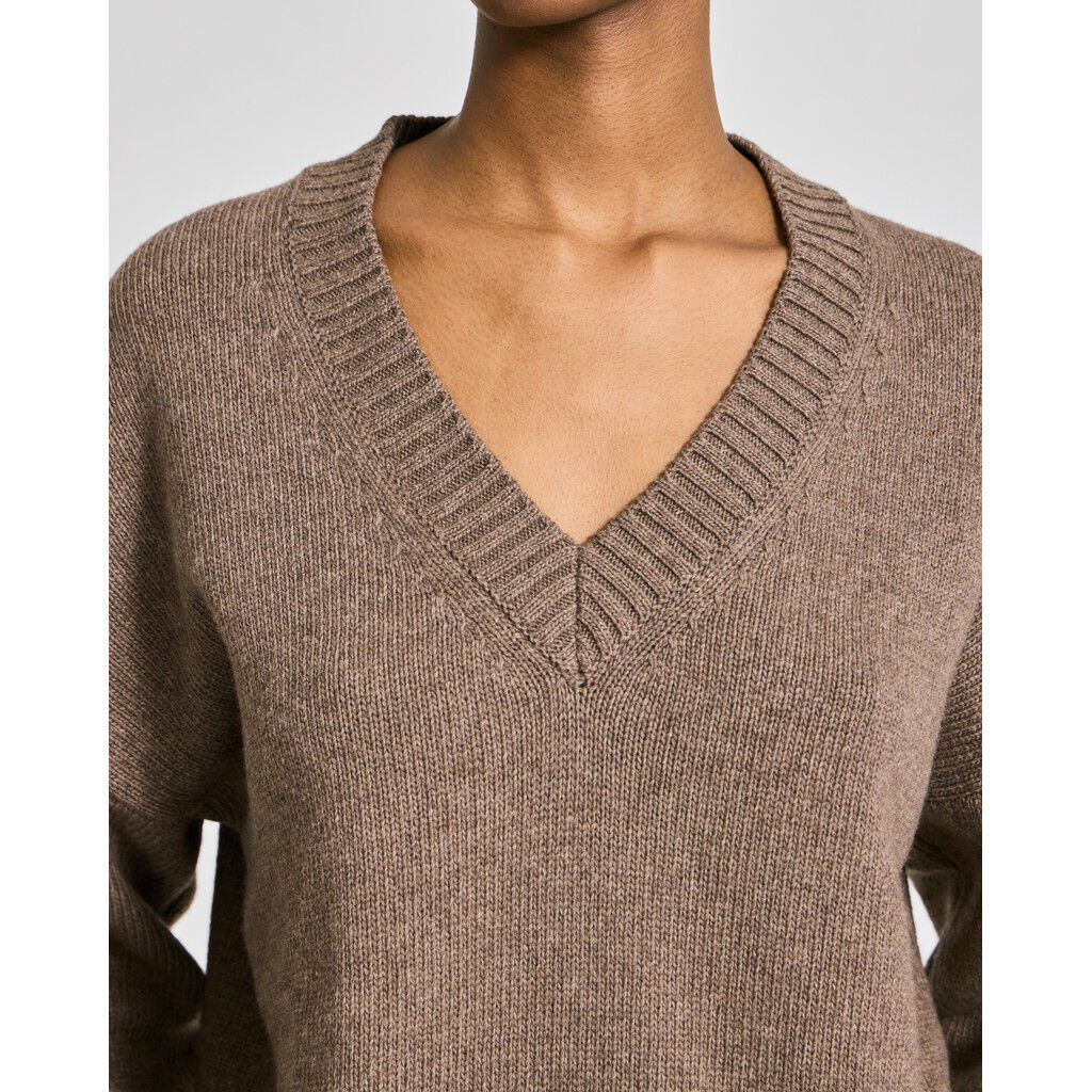Elvira Lambswool V-neck Knit